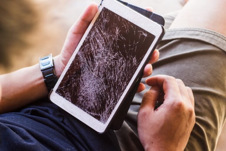 Replace a Broken Screen on a Phone or Tablet